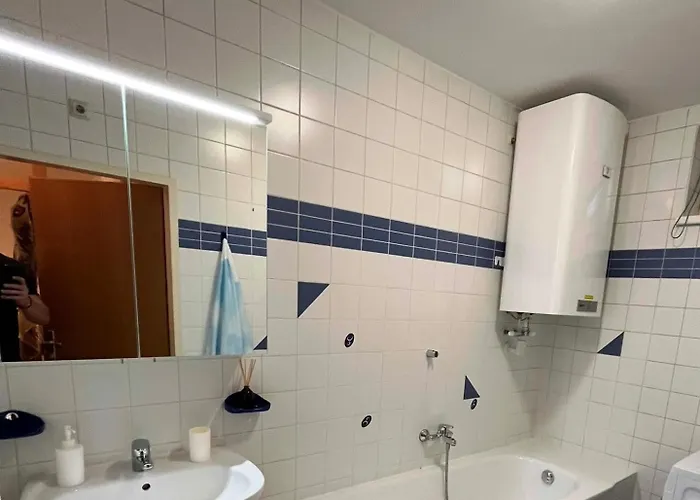 In Einer Ruhigen Umgebung In * Graz