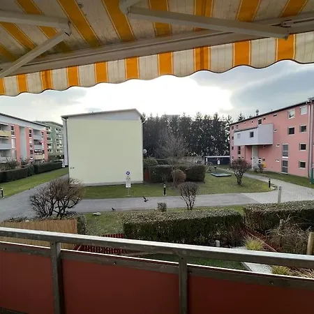 In Einer Ruhigen Umgebung In Apartmán *