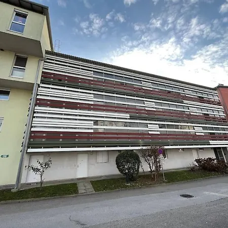 In Einer Ruhigen Umgebung In * Štýrský Hradec